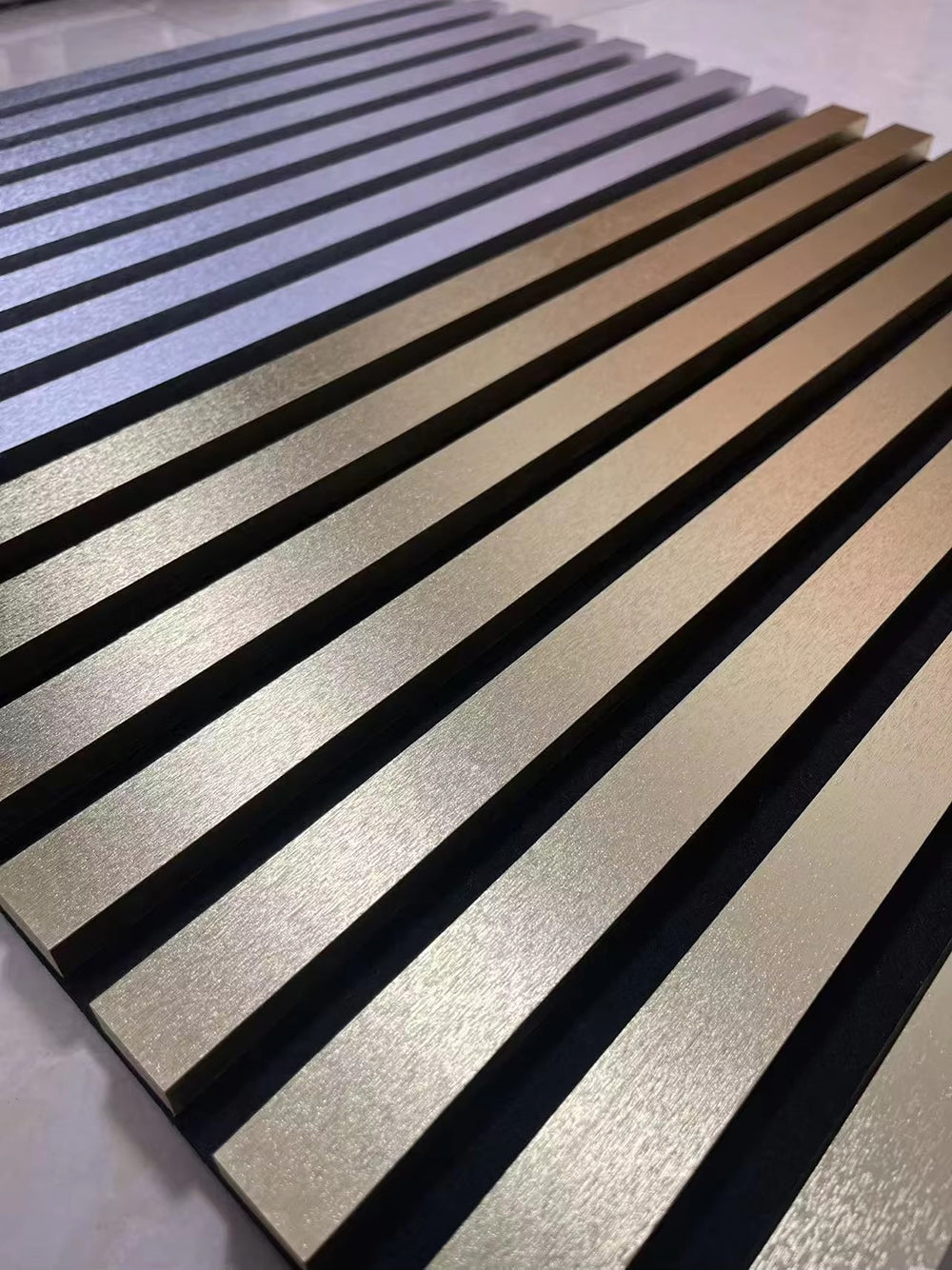 Wholesale PU Gold Silver Veneer Slat Acoustic Wall Panels Decorative Sound Reduction Slat Acoustic Panels for Home GYM APK022