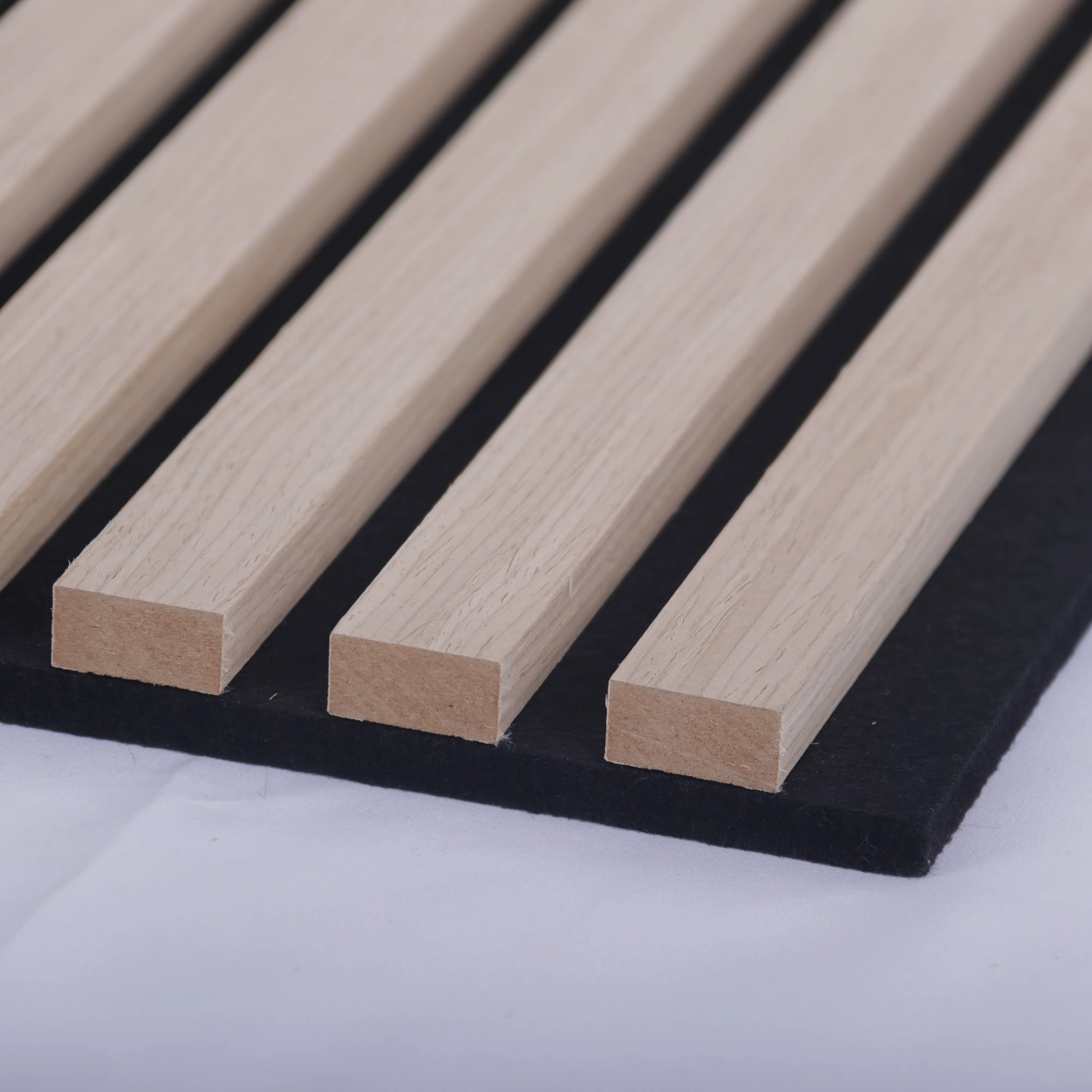 3D Eco-Friendly MDF Fluted Rainbow Acoustic Wall Panels European Modern Sound Insulation High NRC 0.9 1 Year Warranty Living
